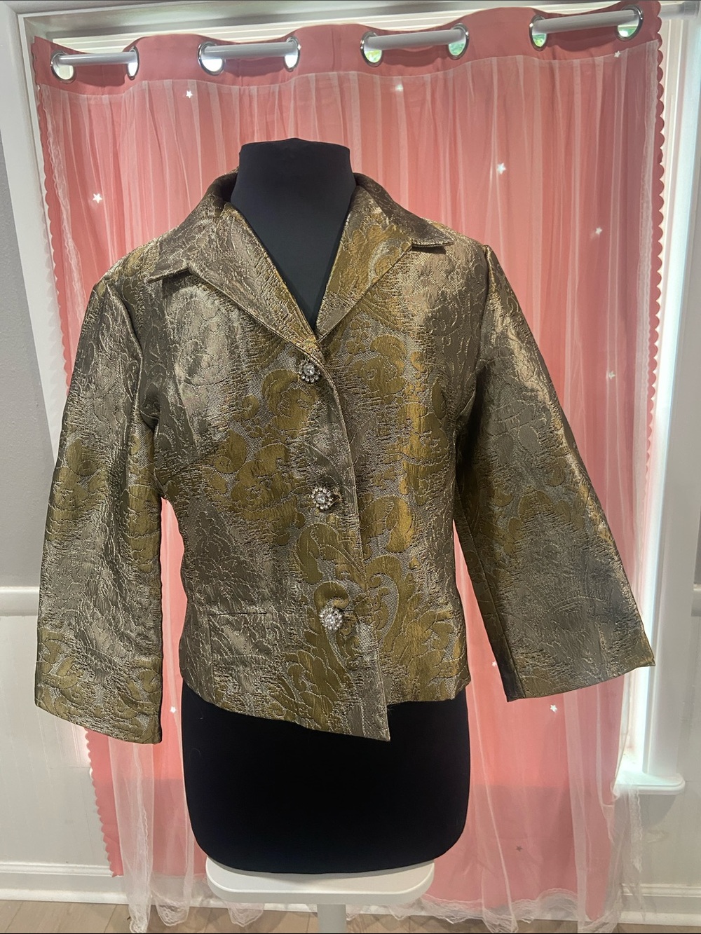 Newport News Metallic Brocade Cropped Blazer in Gold and Gray size Large